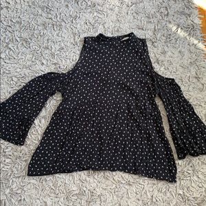 American Eagle cold should flowy shirt